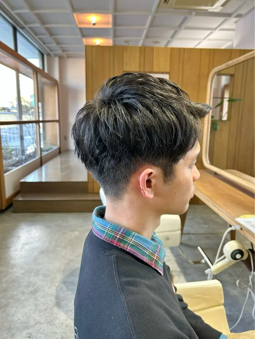 ショート メンズ アップバング メンズパーマ ショートヘア カット 佐藤 悠生 メンズパーマ.カットのヘアスタイル