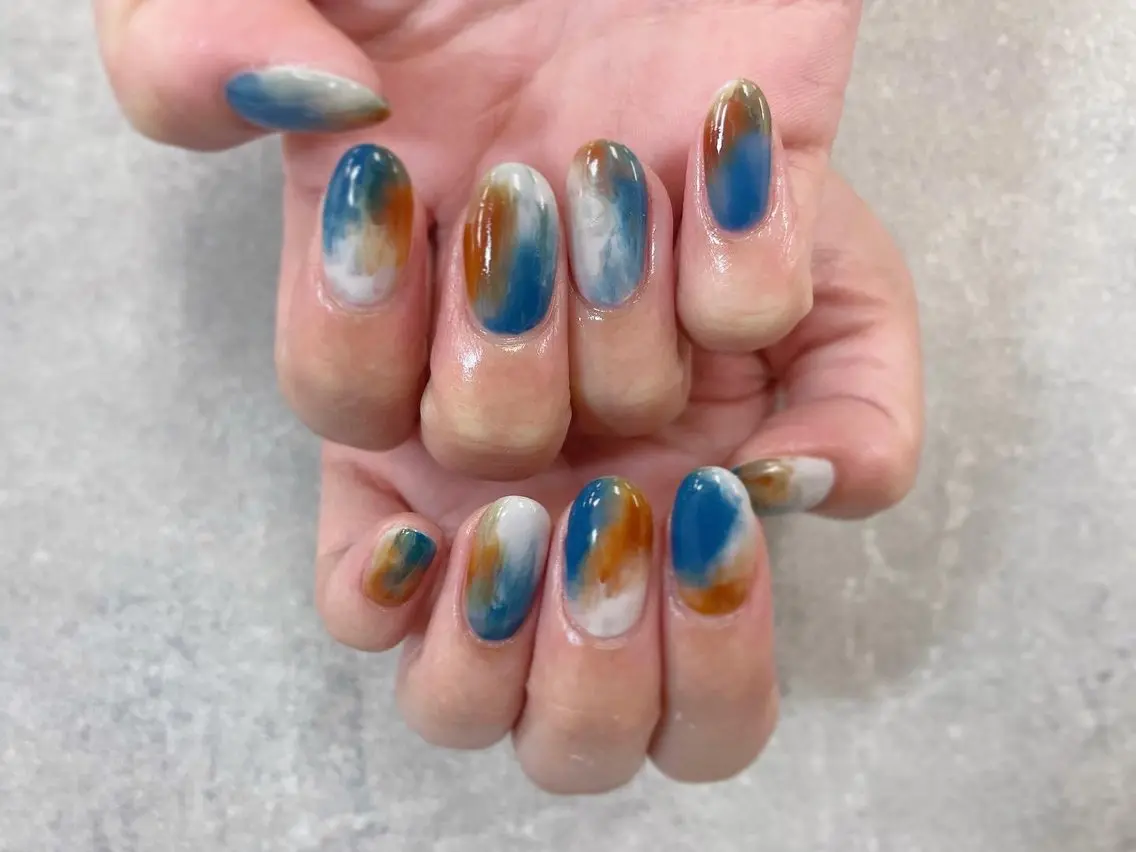 ネイル ブラウン ネイビー ニュアンスネイル ハンドネイル foglia❁. ⌇imamuraのネイルデザイン