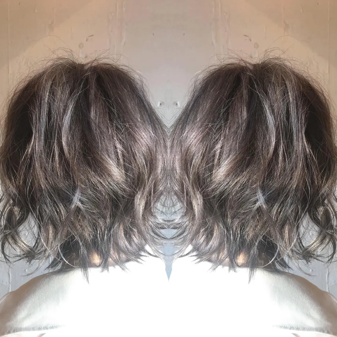 ショート カラー 透明感カラー グレージュ ハイライトカラー ハイライト カット ヘアカラー トリートメント レイヤー/大人メンズ パーマ🌀 平島拓也のヘアスタイル