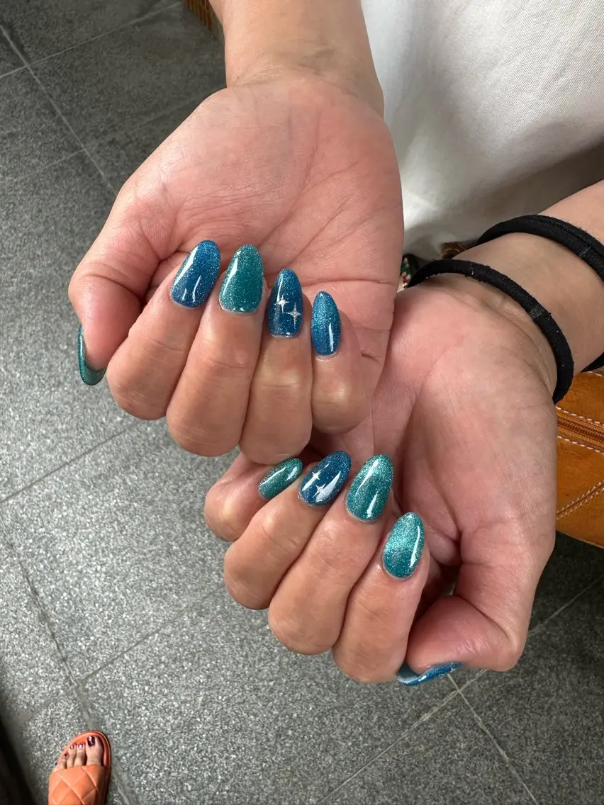 ネイル ハンドネイル 長谷川 奈緒美のネイルデザイン