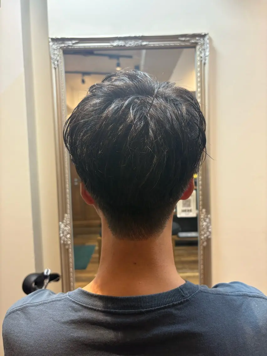 ショート 小松 美咲のヘアスタイル