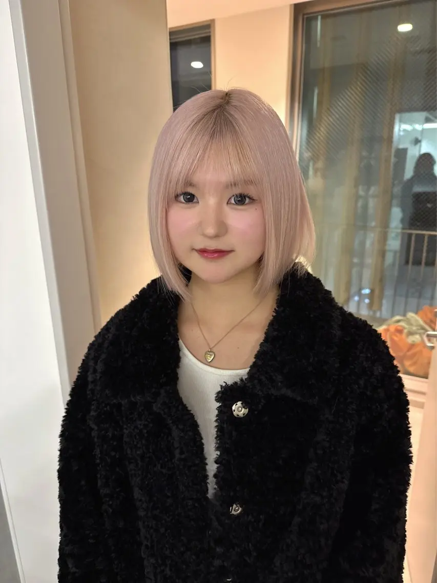 セミロング カラー ヘアカラー ハイトーン/ピンク カラー/めい🎀のヘアスタイル