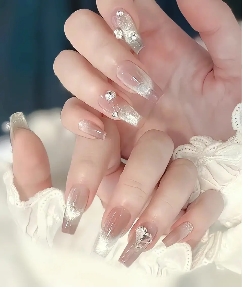 ネイル アートネイル チークネイル 長さ出し フラワーネイル ジェルネイル YK Beauty Salonのマツエク・マツパデザイン