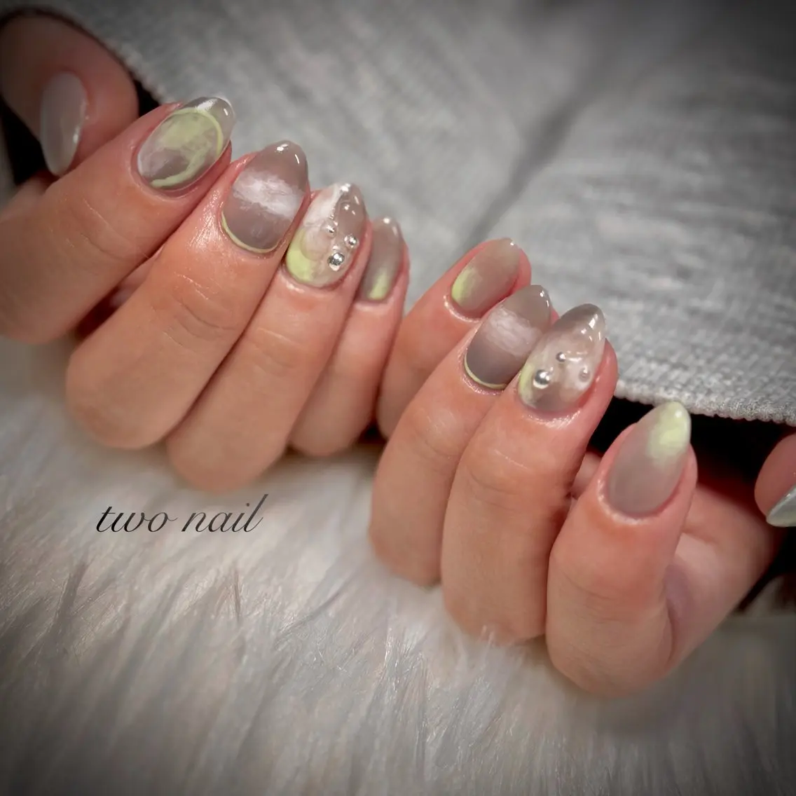 ネイル アートネイル ネイルチップ ホワイト ハンドネイル two nailのネイルデザイン
