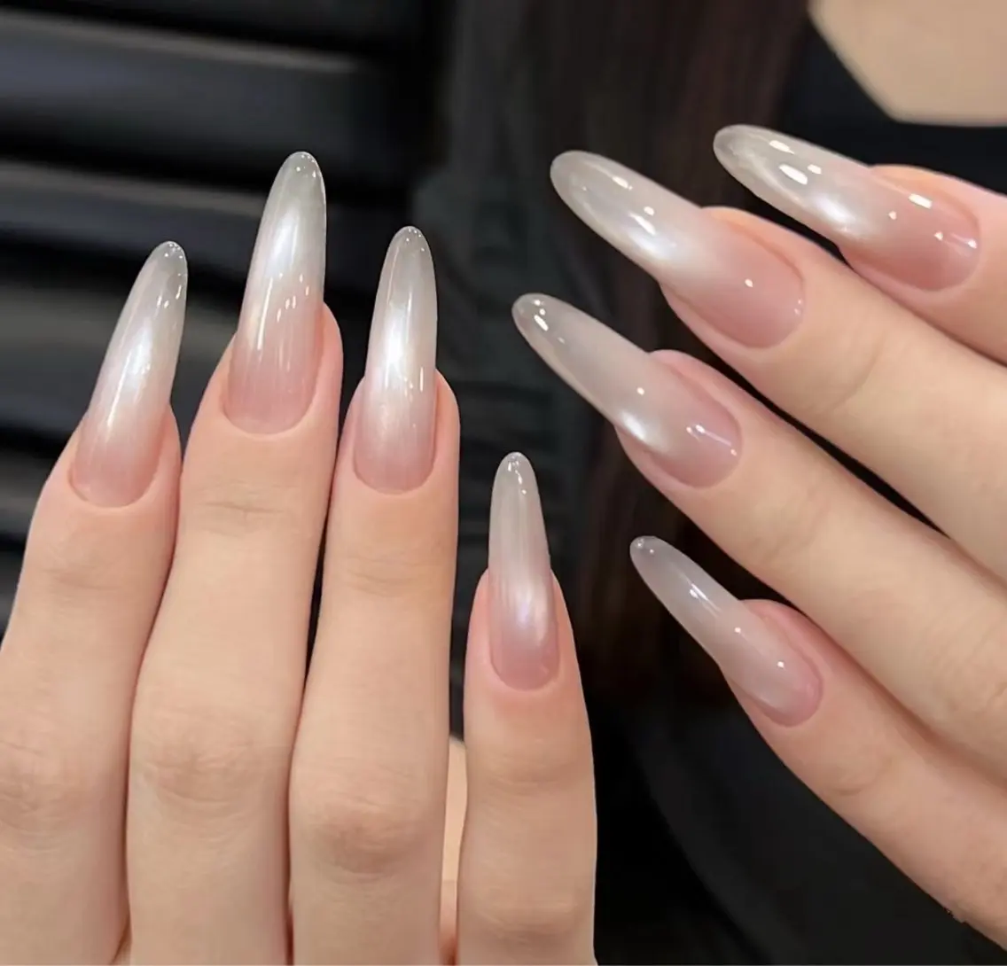 💘💫10本チップ長さ出し+マグネットネイルor フラッシュネイルワンカラー・パーツ 2個付き🎁「ジェルオフ無料」の写真
