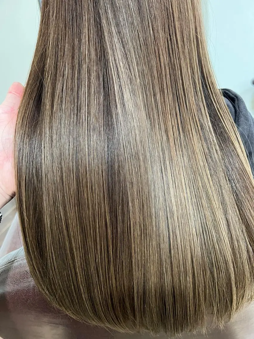 話題の艶髪になれる👩🏻✨髪質改善酸性ストレート+カット付きの写真