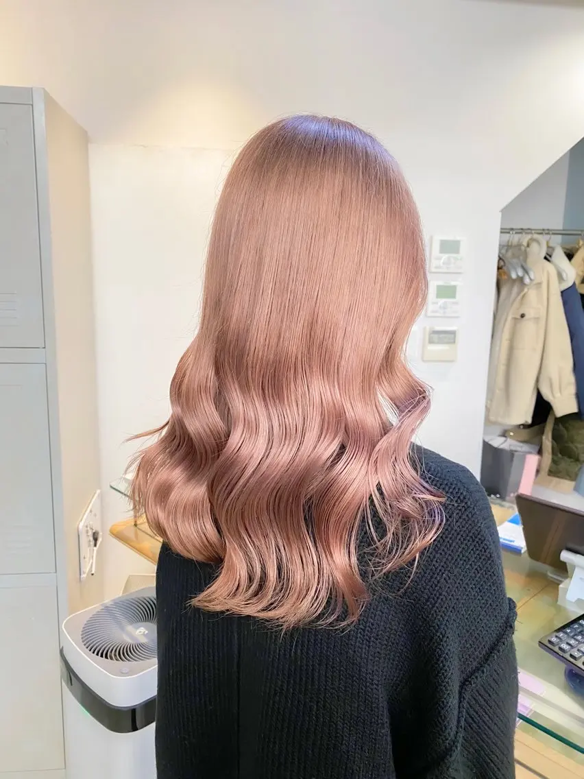 ロング ハイトーン🫧艶髪 MAIKAのヘアスタイル