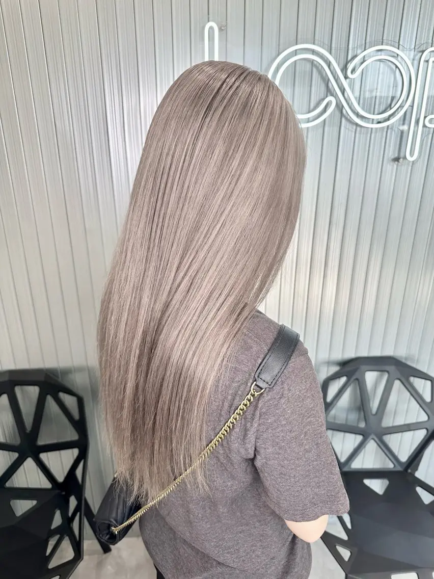 ロング カラー カット ヘアカラー LOOP hairのヘアスタイル