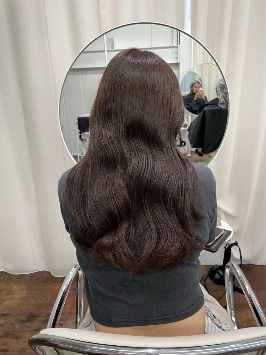 ロング カラー 透明感カラー オリーブグレー カット ヘアカラー トリートメント レイヤーカット🎀 kanaのヘアスタイル