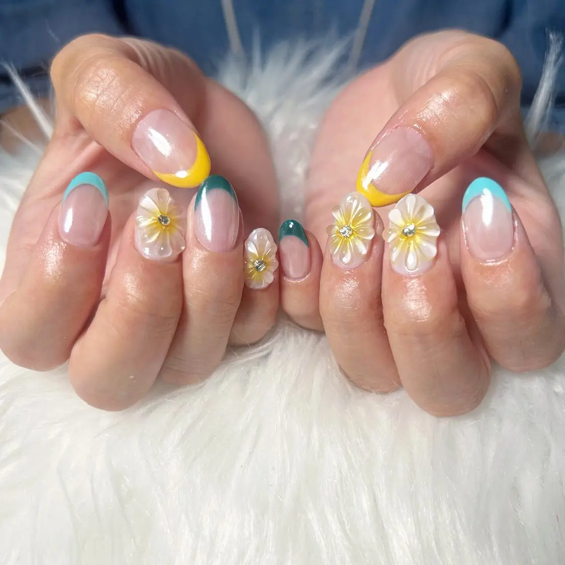 ネイル フラワーネイル フレンチネイル マグネットネイル ぷっくりネイル ワンホンネイル ハンドネイル haac nailsのネイルデザイン
