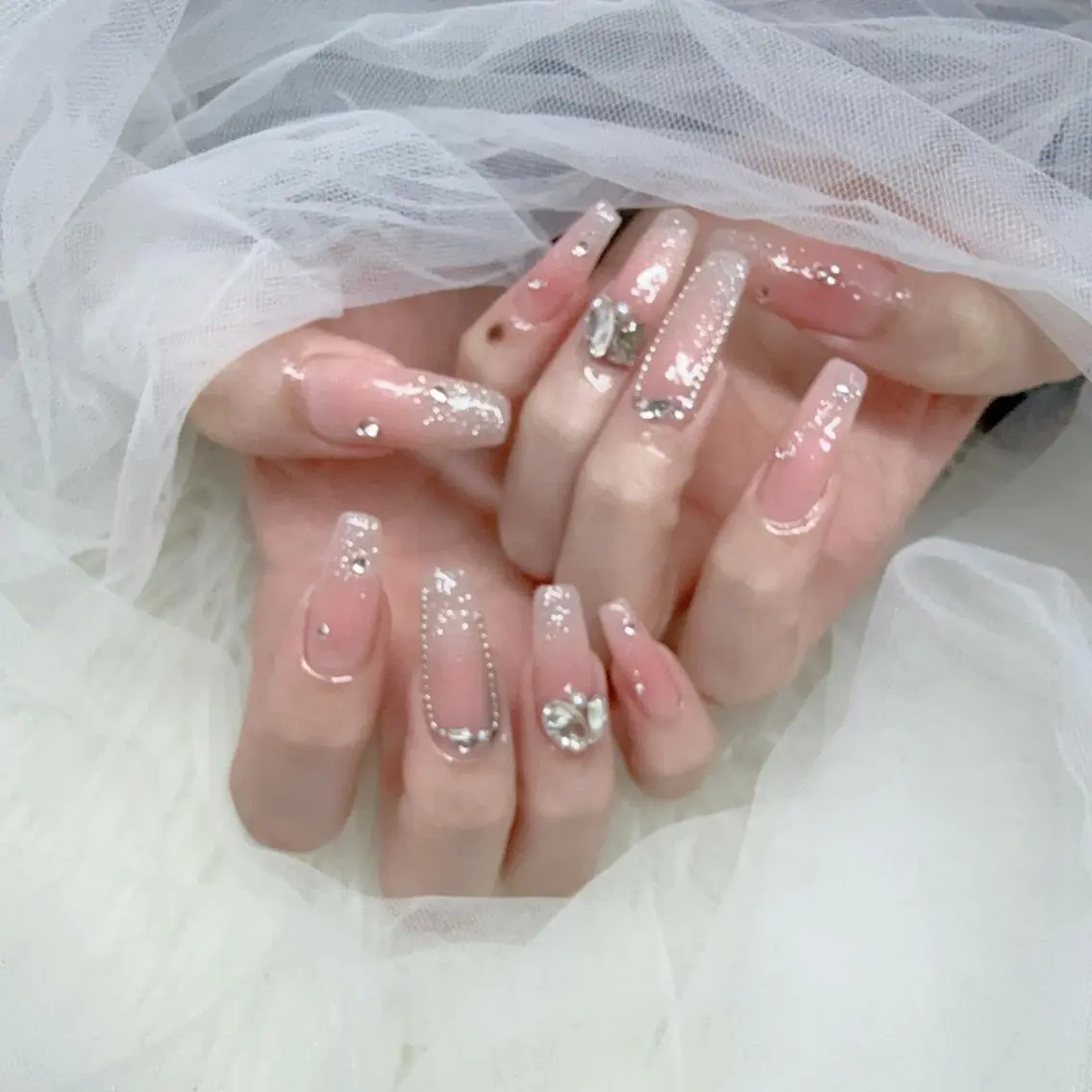 ネイル 長さ出し ジェルネイル 持ち込み パラジェル ワンホンネイル ハンドネイル ハンドケア The Nail & Eye Lashの眉毛・アイブロウイメージ