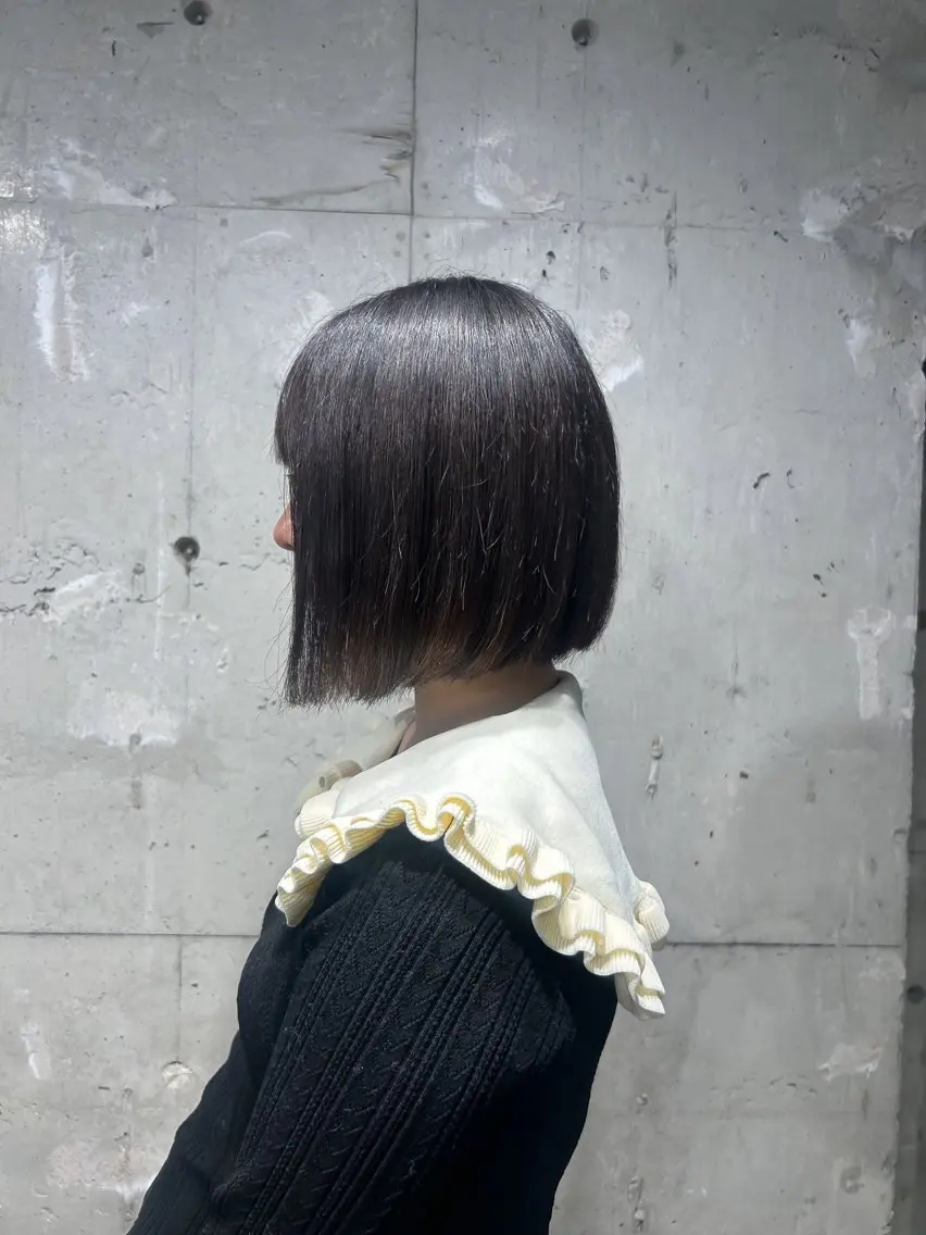 ショート カラー 切りっぱなしボブ 前下がりボブ ボブ カット ヘアカラー トリートメント ヘアセット 【縮毛矯正ブリーチ】 MANATO🌈のヘアスタイル