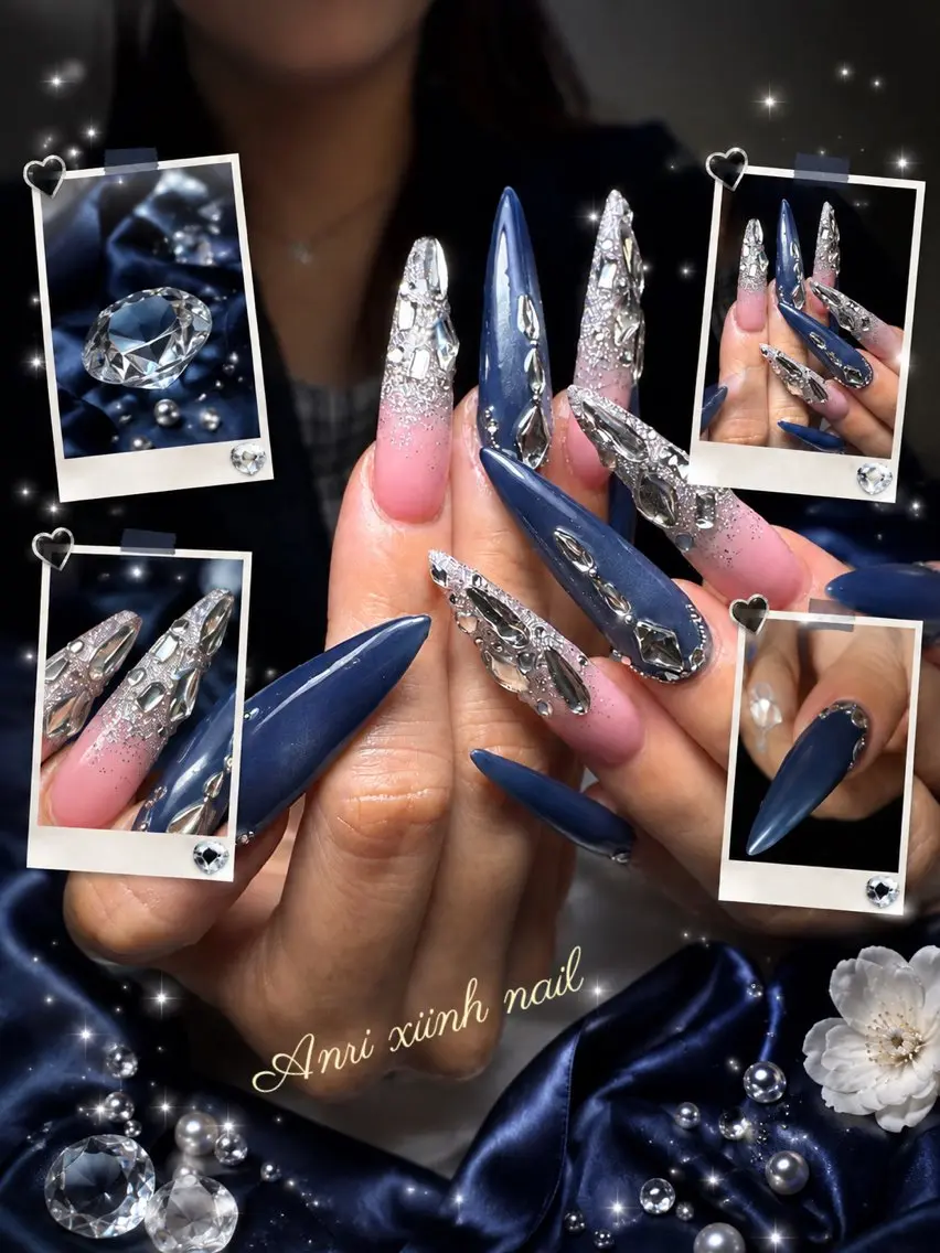 ネイル チークネイル 長さ出し フットネイル ジェルネイル 卒業式 𝓐𝓷𝓻𝓲 XiinhNailのネイルデザイン