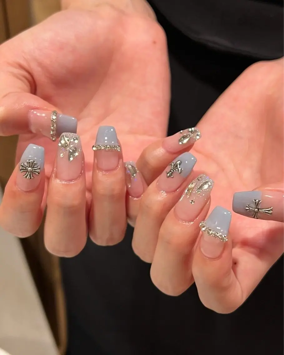 ネイル 韓国ネイル マグネットネイル 持ち込み ハンドネイル Mimi Nail_Royalのネイルデザイン
