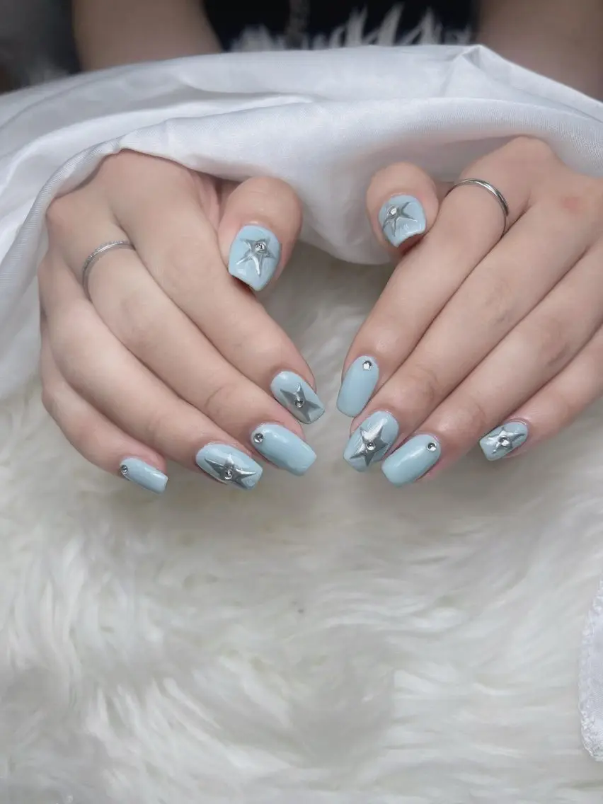 ネイル 韓国ネイル 水色 マグネットネイル ニュアンスネイル オフィスネイル ハンドネイル Hana Rose Nailのネイルデザイン