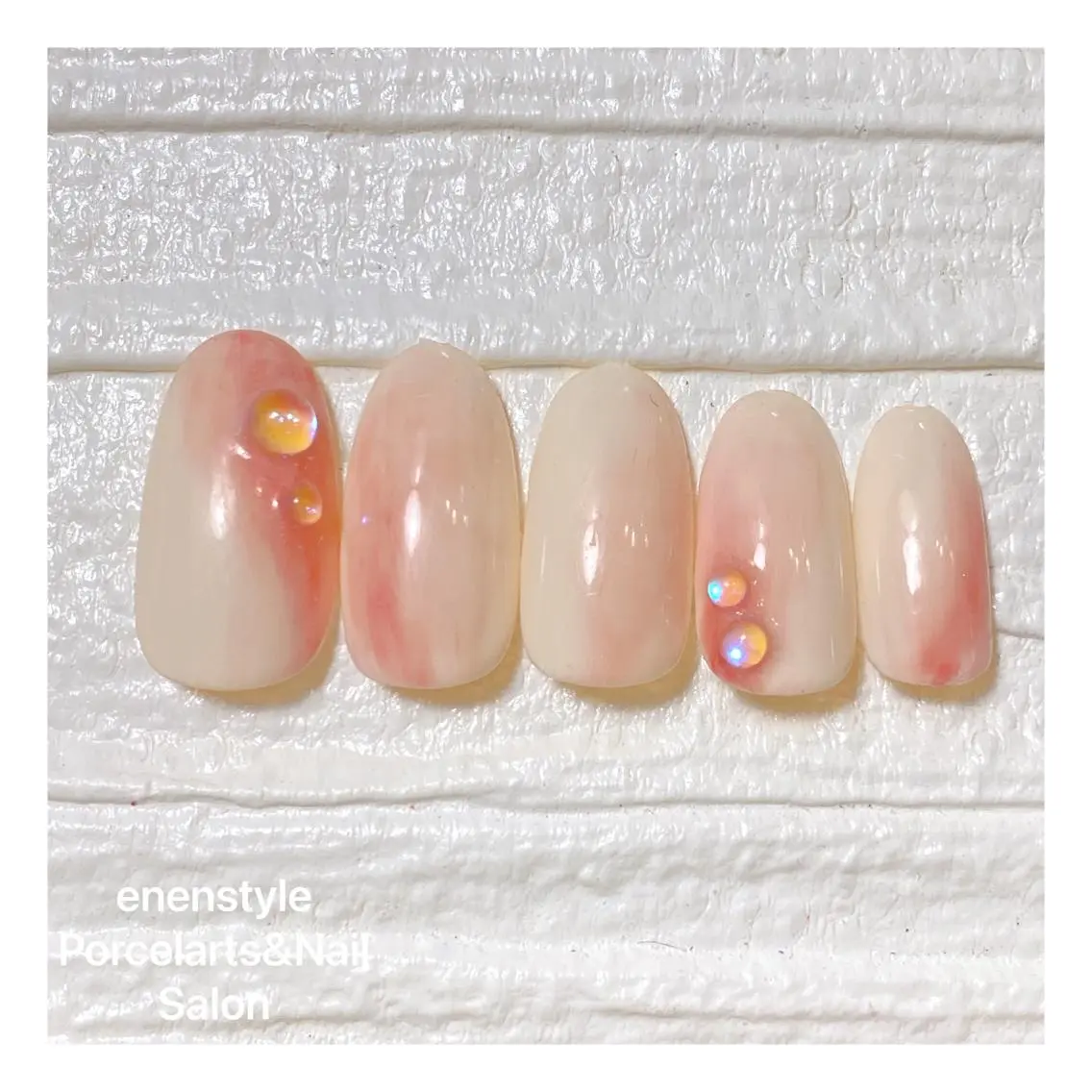 ミディアム ネイル 🐾enen style 🐾のネイルデザイン
