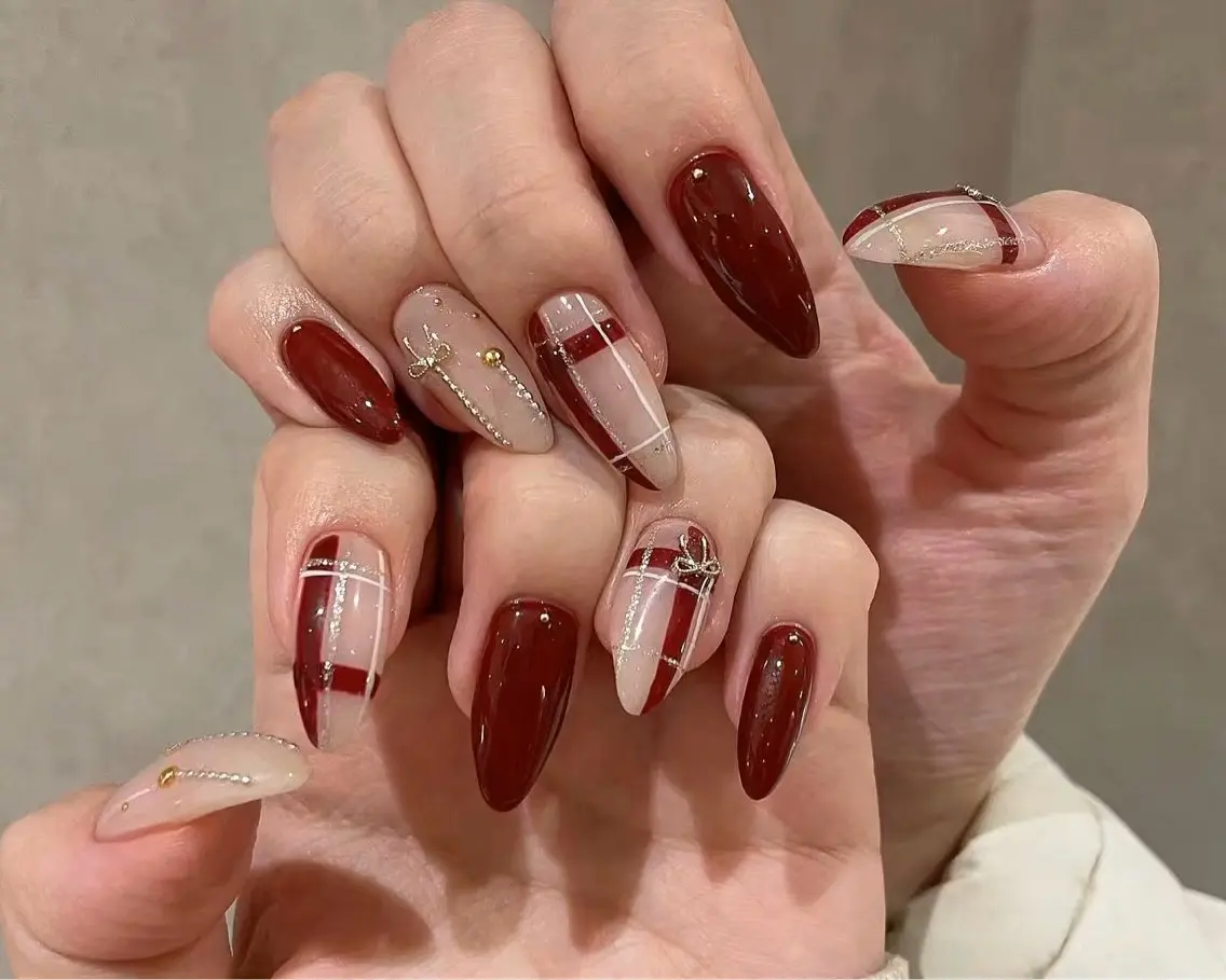 ネイル ハンドネイル NAIL CIRCLESのネイルデザイン