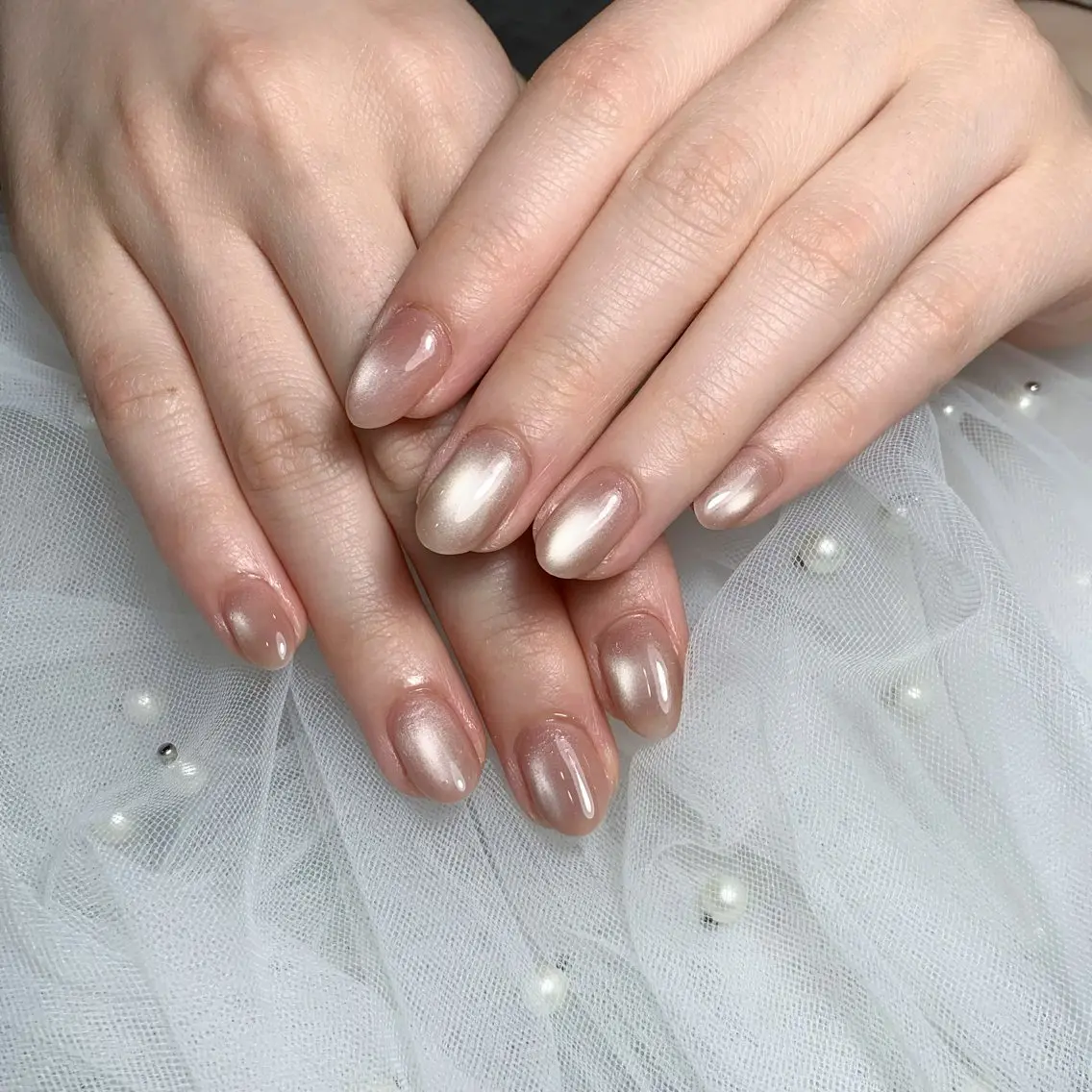 ネイル キラキラネイル マグネットネイル シンプルネイル 春ネイル ワンホンネイル Quynh Sora Nailのネイルデザイン