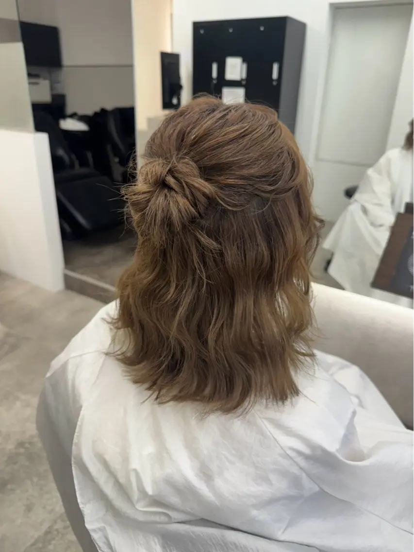 ミディアム ヘアセット lisa  ︎︎のヘアスタイル