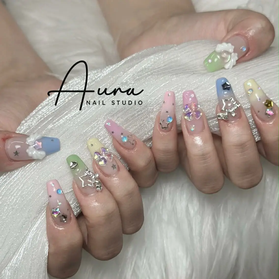 ネイル ハンドネイル Aura Nail HanNaのネイルデザイン