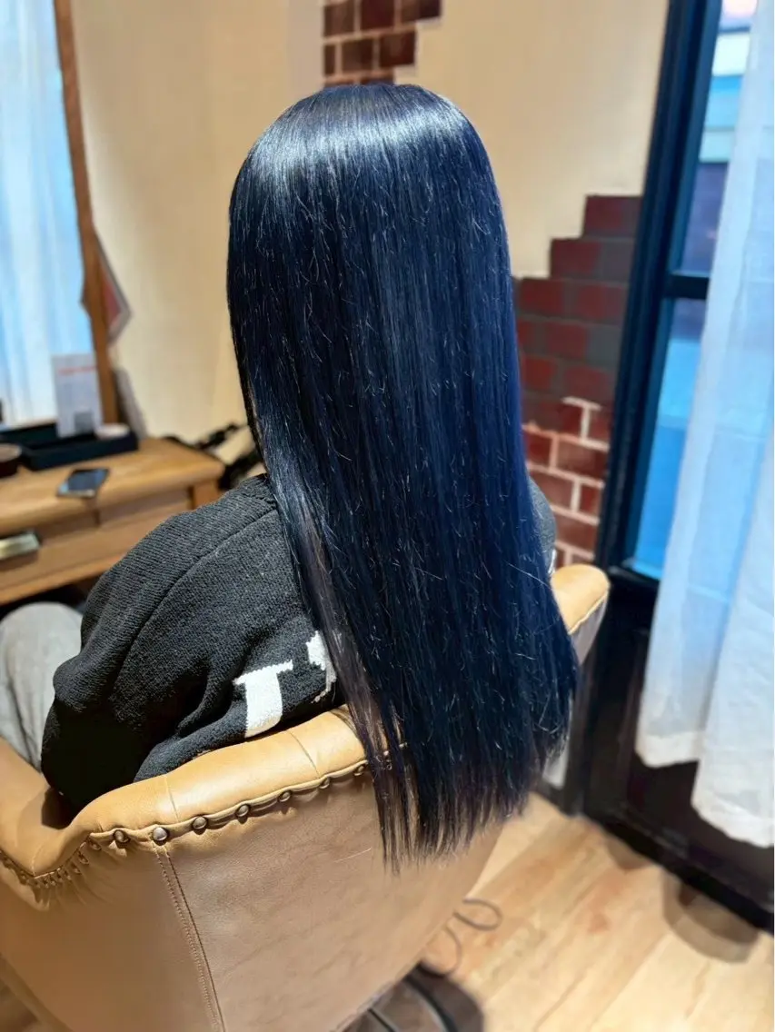 ロング ヘアカラー ブリーチ・カットモデ ル募集中🫧高口小春のヘアスタイル