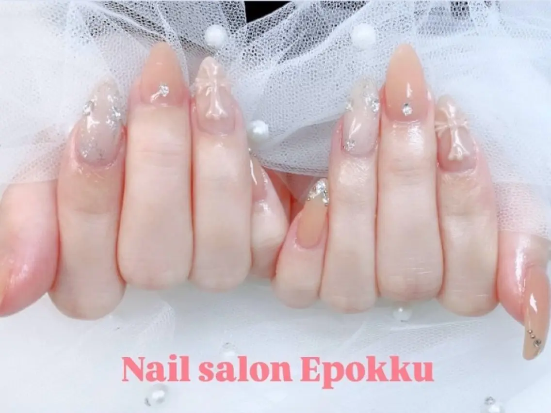 ネイル ストーンネイル ワンホンネイル ハンドネイル ハンドケア 心斎橋Salon Epokkuのネイルデザイン