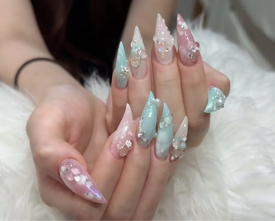 ネイル ハンドネイル ハンドケア 🎀うかん 🎀チップ長さ出しのネイルデザイン