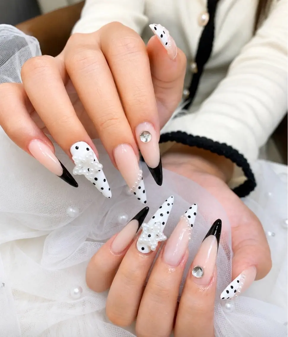 ネイル ハンドネイル YMT__ Nailsのネイルデザイン