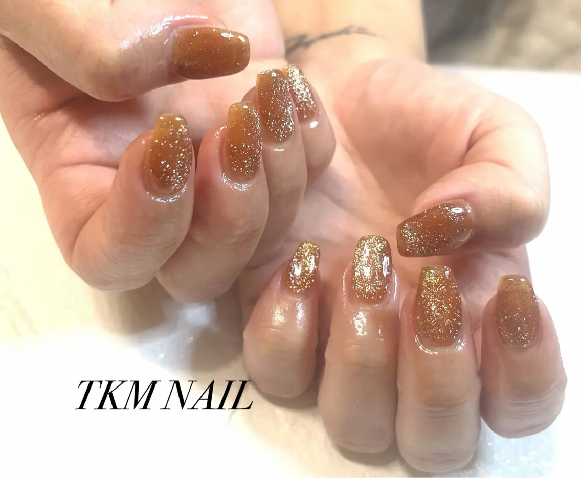 ネイル 氷ネイル・うるうるネイル キラキラネイル マグネットネイル ______ TKM  NAILのネイルデザイン