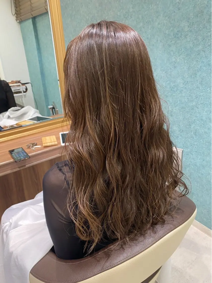 ロング カラー Ash菊名/ ことみのヘアスタイル