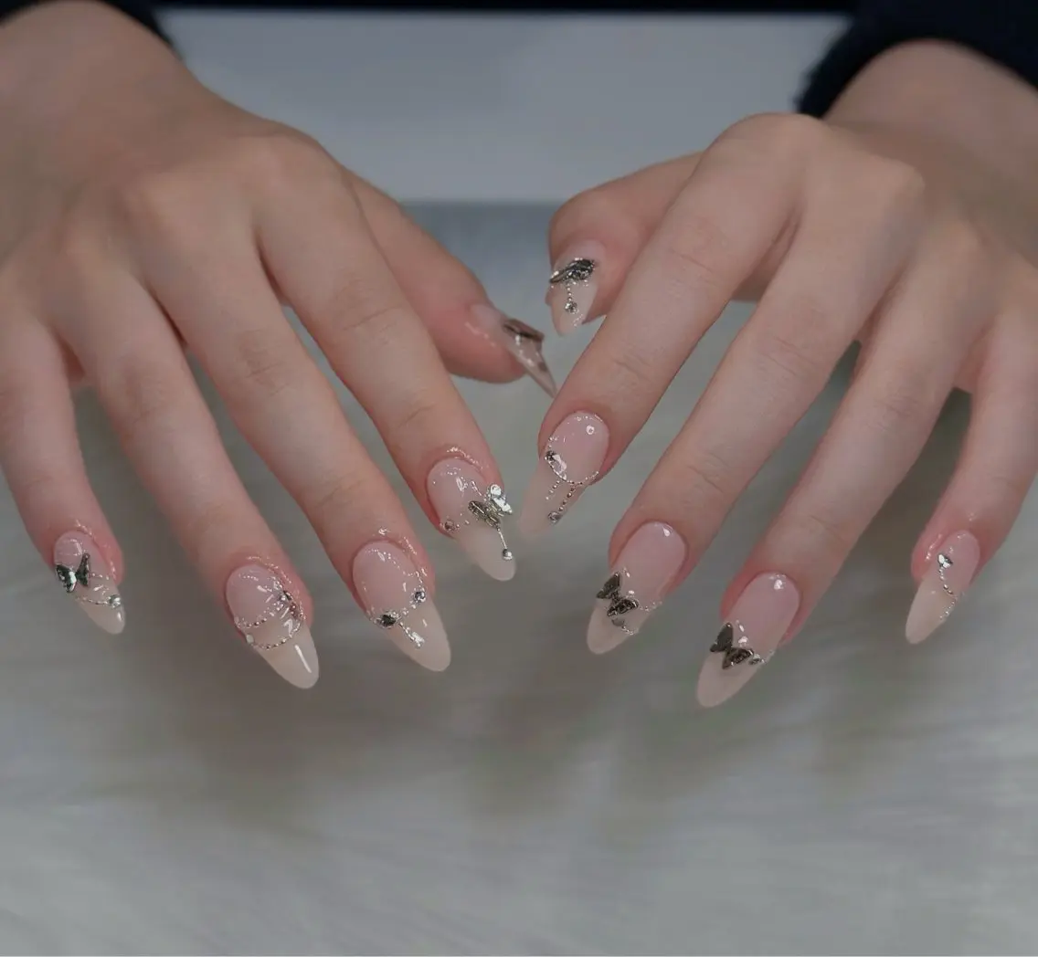 ネイル アートネイル オーロラネイル ジェルネイル 韓国ネイル ロングネイル ハンドネイル Nichi Nailsのネイルデザイン
