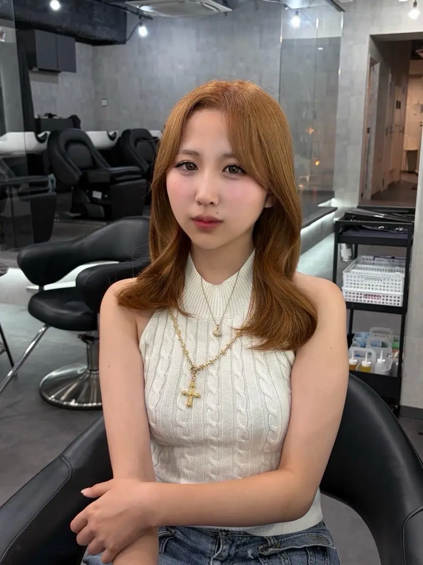 ロング カラー ヘアカラー 🦋韓国ヘア💙 ハイトーンRUNAのヘアスタイル