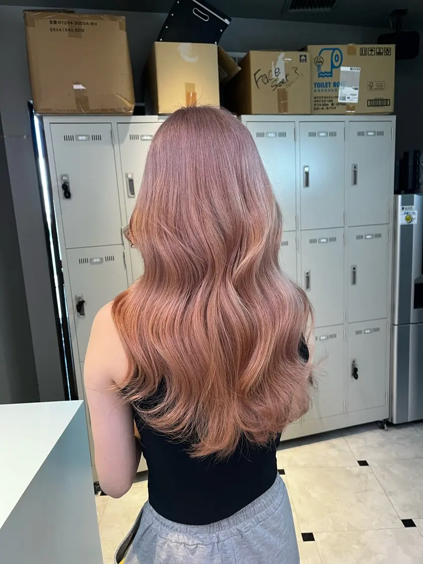 ロング カラー ヘアカラー トリートメント ブリーチカラー 🩵MIZUKIのヘアスタイル