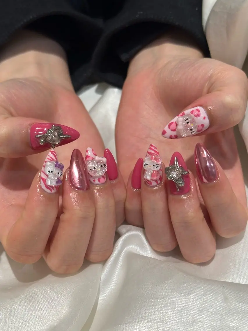 ネイル ハンドネイル 🦋 りえ🦋のネイルデザイン