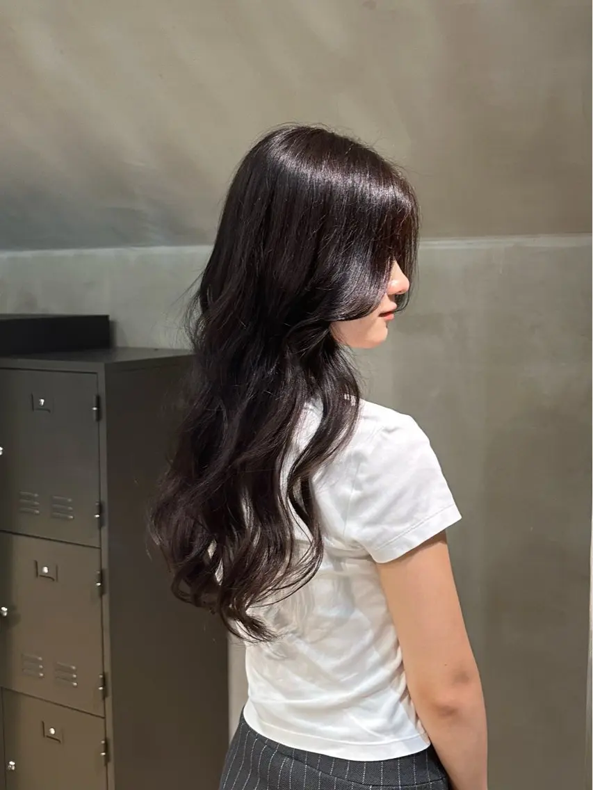 ロング mei🪽 カラー/パーマモデルのヘアスタイル
