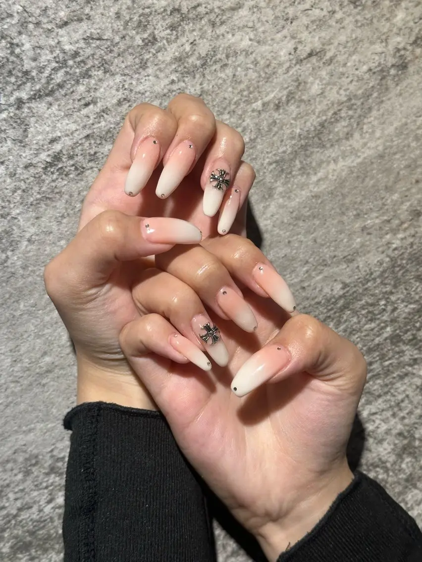 ネイル ハンドネイル Yuji .Fのネイルデザイン