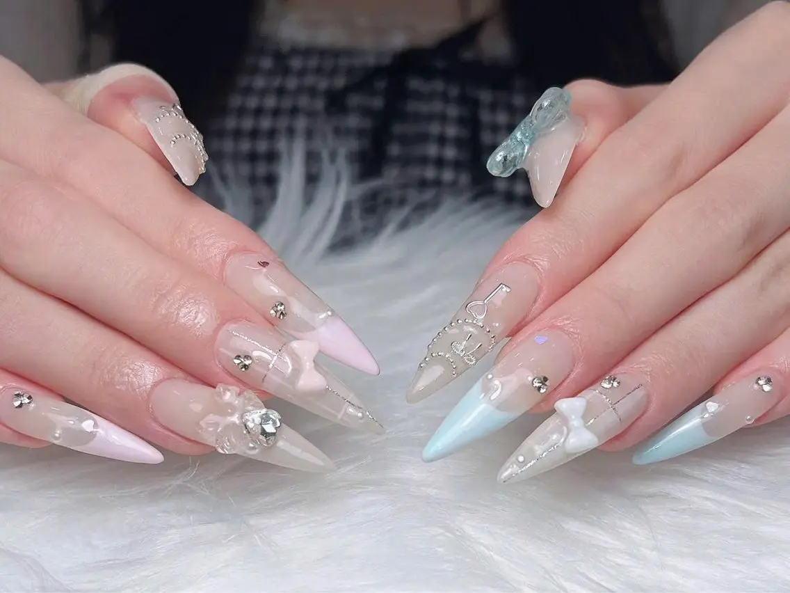 ネイル オーロラネイル ボルドー ブラウン 氷ネイル・うるうるネイル キラキラネイル ハンドネイル Sora  Nail 長さ出し専門店のネイルデザイン