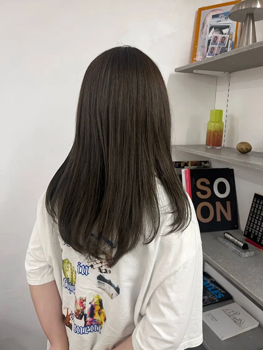 カラー ベージュカラー ヘアカラー mio 暖色カラーのヘアスタイル