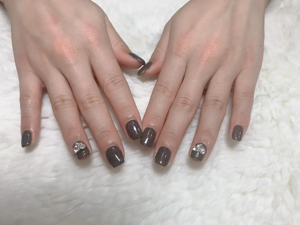 ネイル キラキラネイル ラメ(グリッター) ワンカラーネイル Flora Nail 【フローラ ネイル】のネイルデザイン