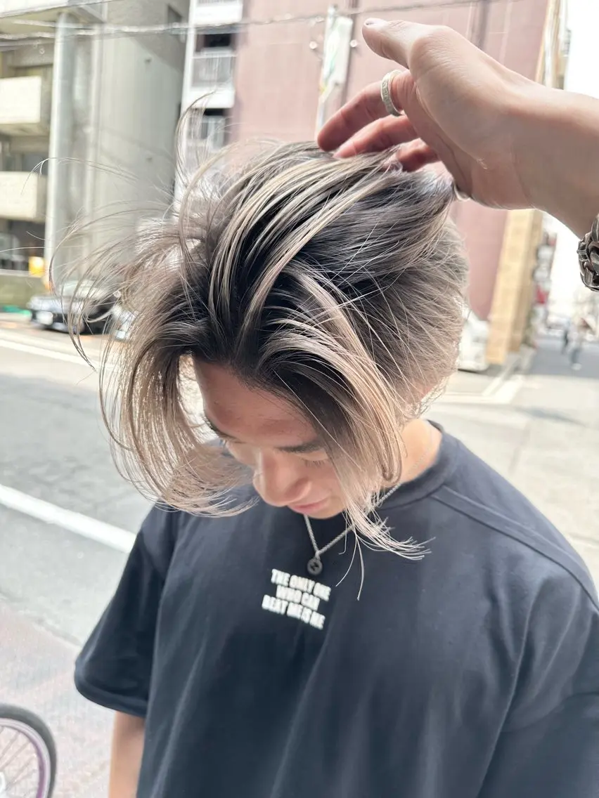 メンズ メンズバレイヤージュ カット ヘアカラー バレイヤージュ 隅中秀弥のヘアスタイル