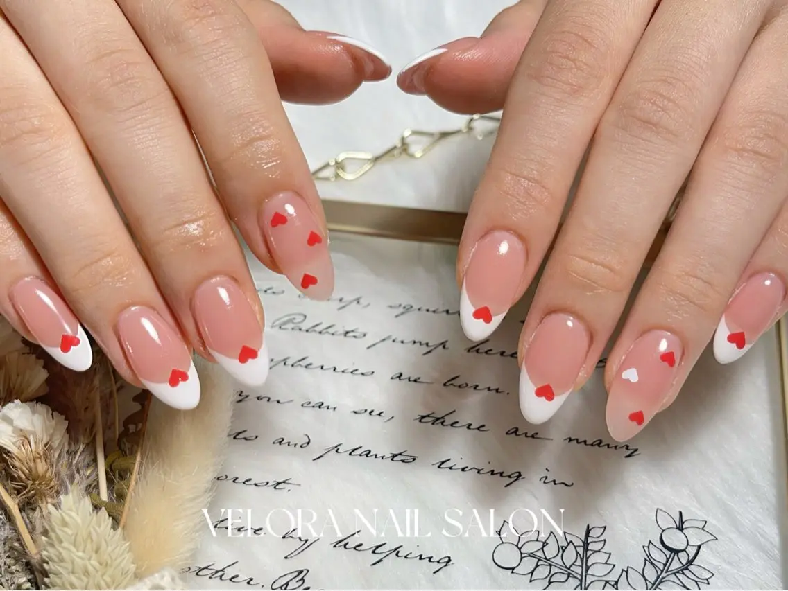 ネイル ハンドネイル VELORA NAILのネイルデザイン