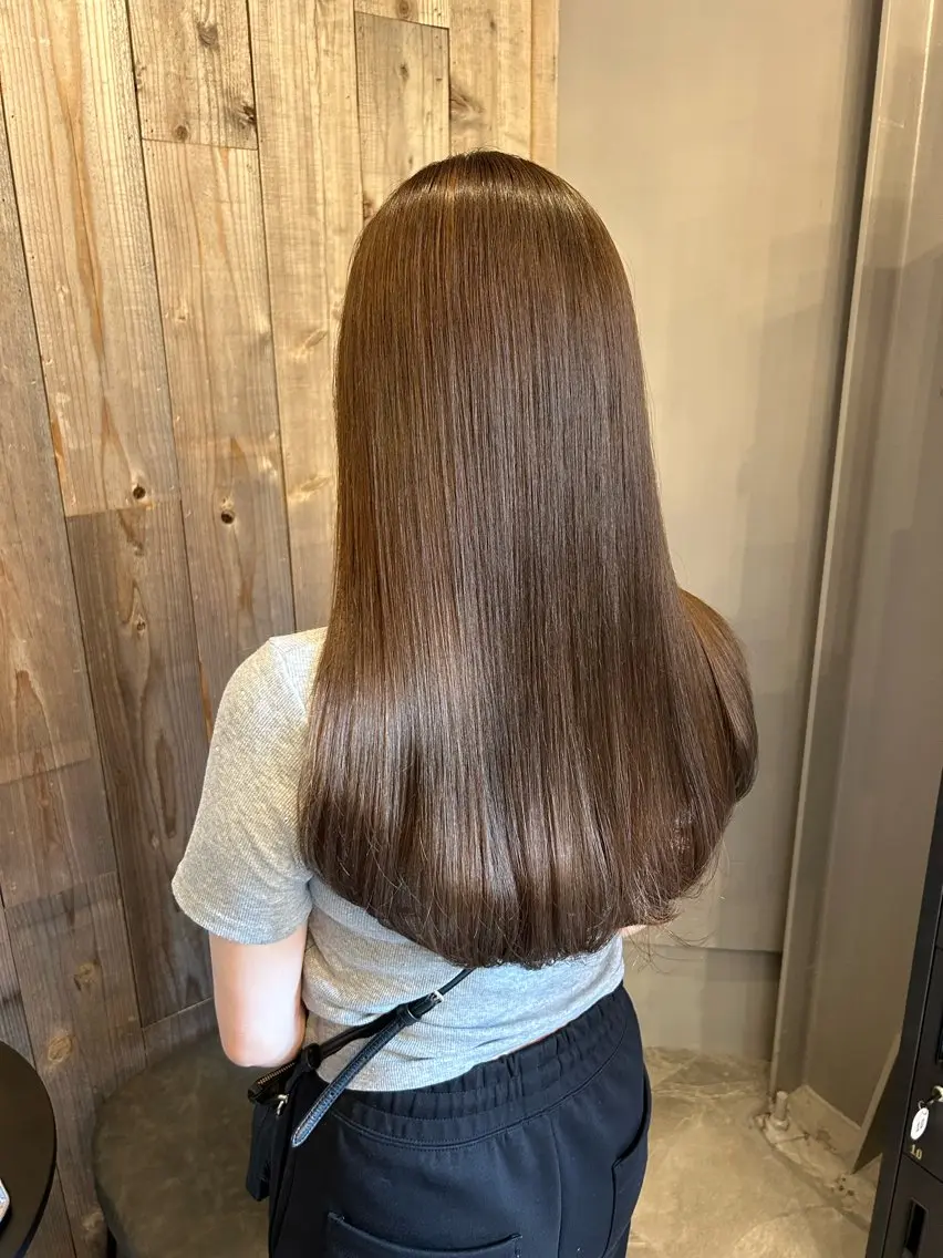 ロング 酸性ストレート カット ヘアカラー パーマ 縮毛矯正 トリートメント 艶髪/髪質改善 yukaのヘアスタイル