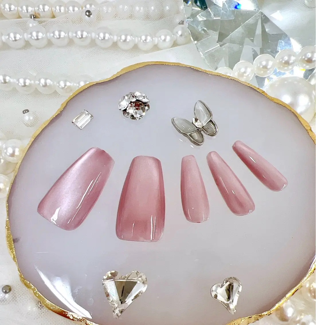 ネイル 成人式 フレンチネイル ジェルネイル キラキラネイル マグネットネイル Queeens nailのネイルデザイン