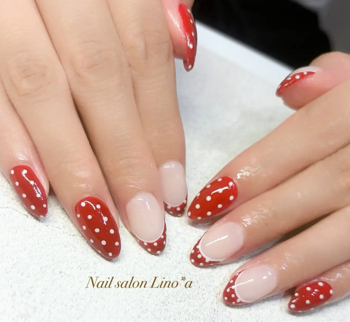 ネイル ドット フレンチネイル 持ち込み 赤色 ハンドネイル Nail salon Lino*aのネイルデザイン