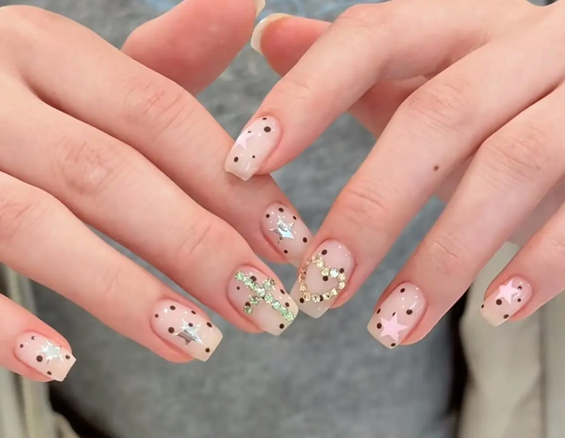 ネイル ハンドネイル エリ🫧 nail池袋東口のネイルデザイン