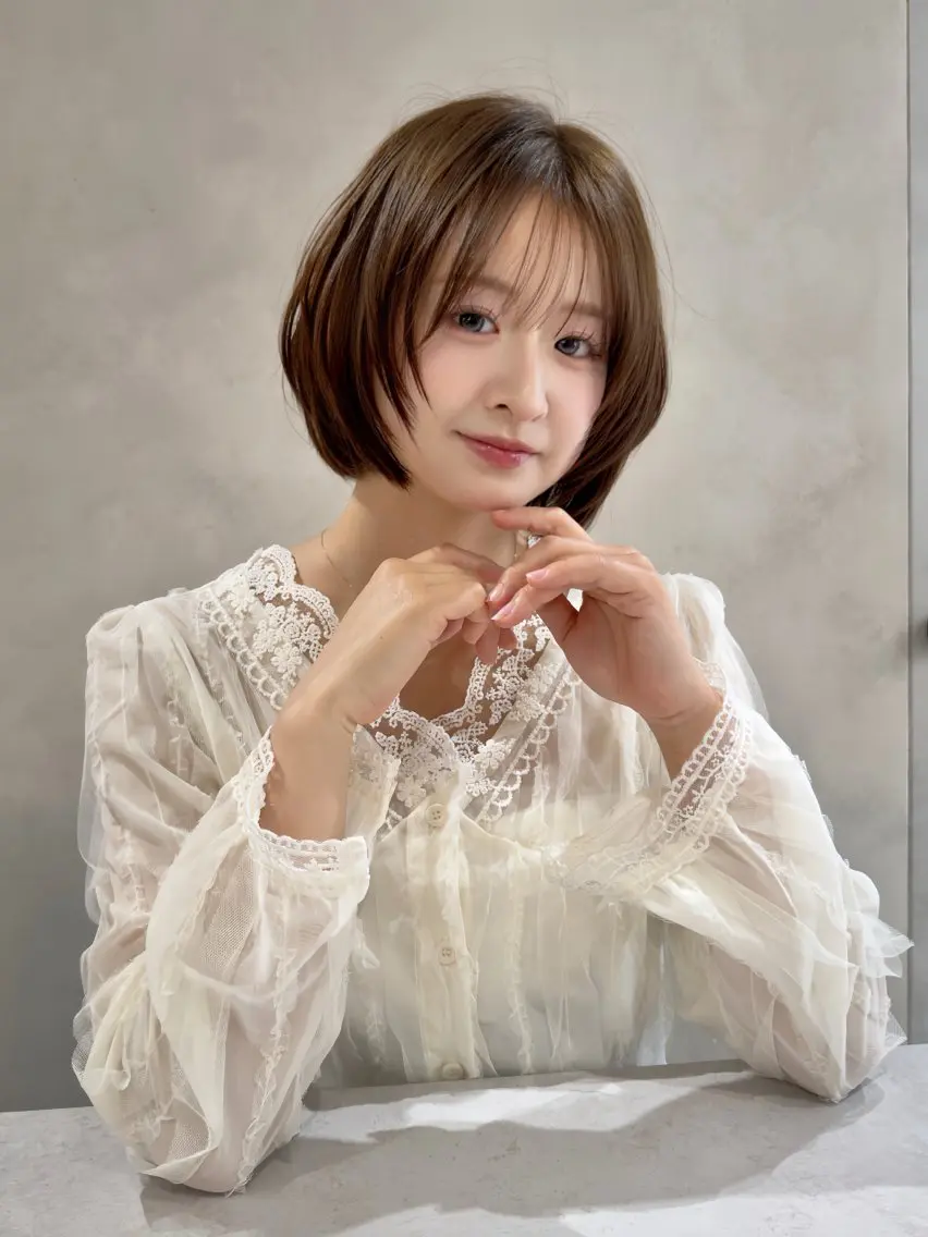 ショート ✨レイヤー・ブリーチ なしダブル特化✨のヘアスタイル