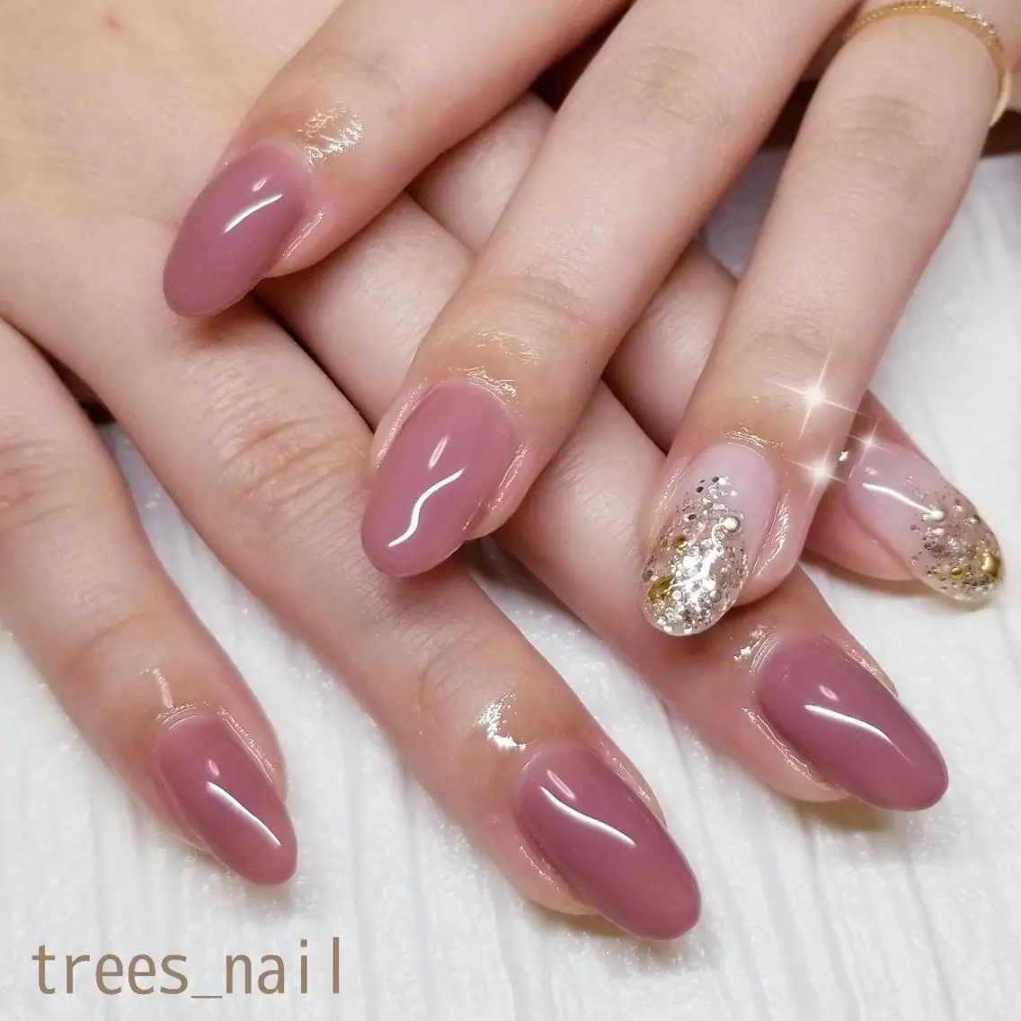 ネイル グラデーション ラメ(グリッター) ラメグラデーション ワンカラーネイル ピンク trees_ nailのネイルデザイン