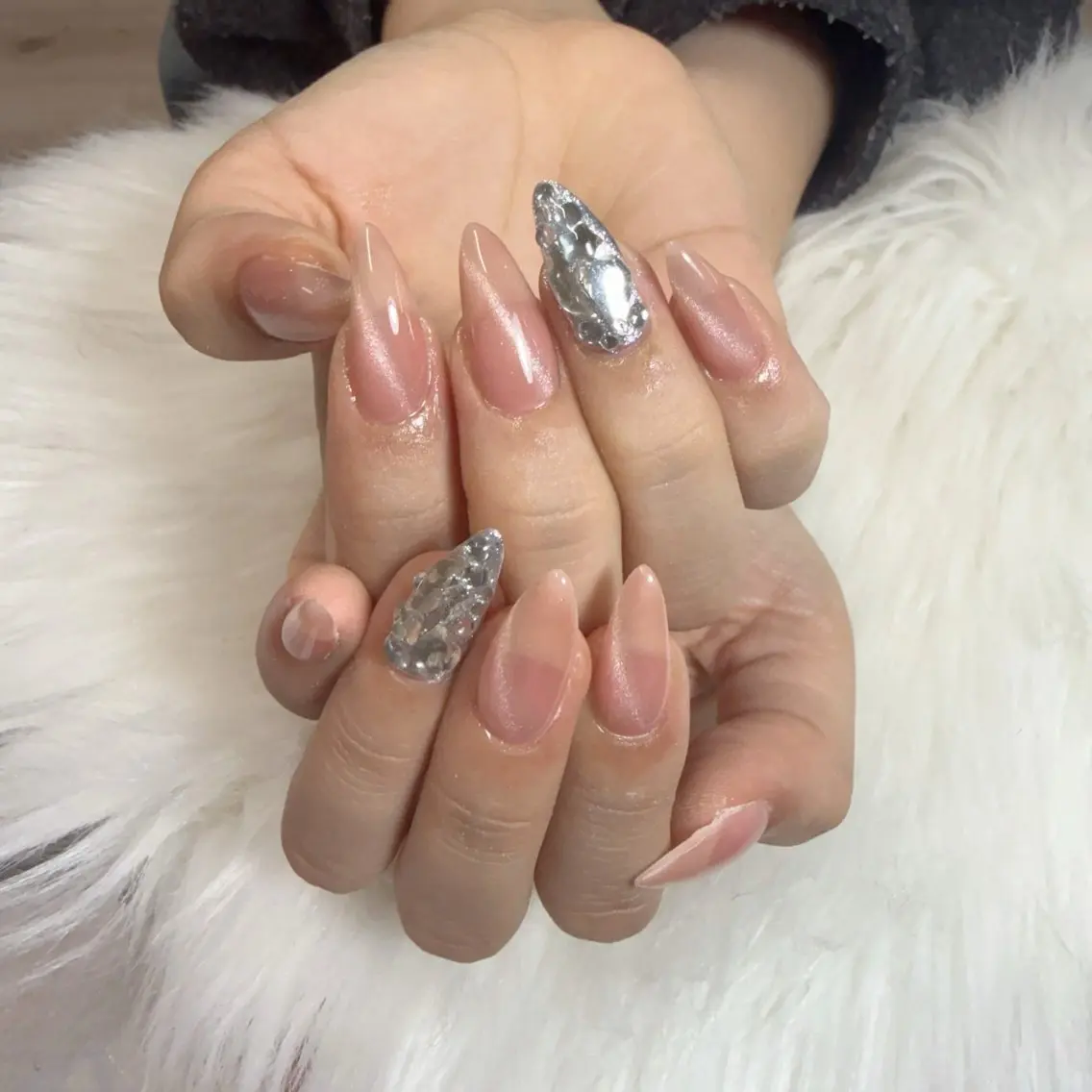 ネイル ハンドネイル 🎀nana🫧 ワンホンネイル🎀のネイルデザイン