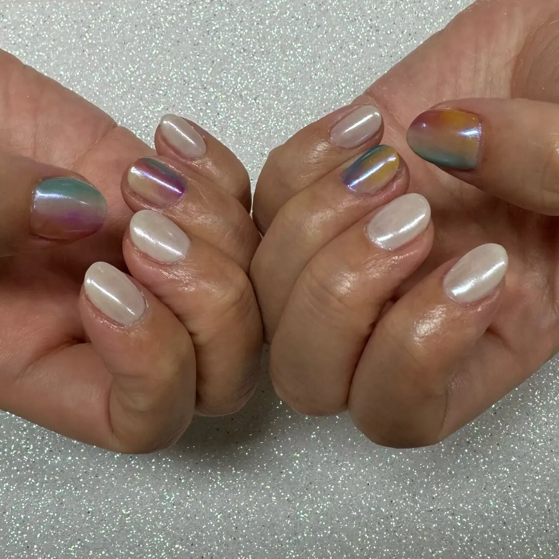 ネイル ハンドネイル VIERU 🌈🎀💖のネイルデザイン