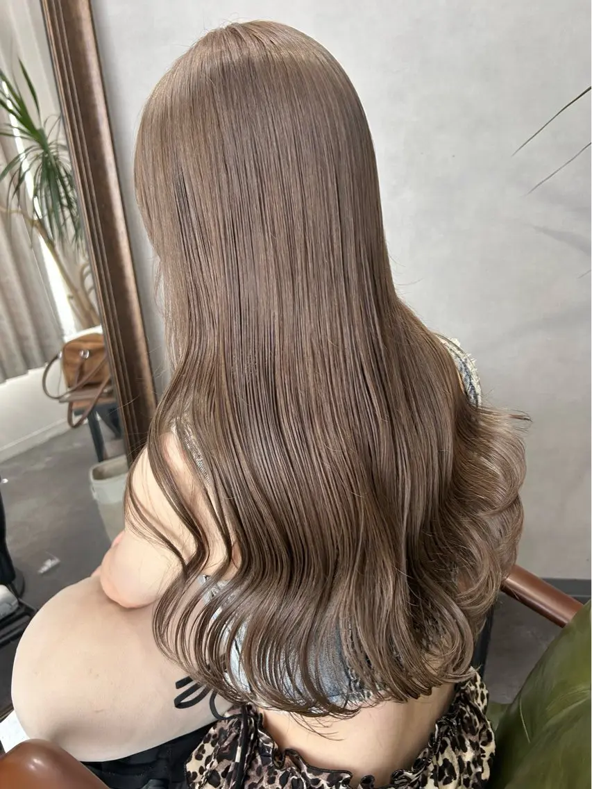ロング ヘアカラー レイヤーカット/透明 感カラー🩵中村友美のヘアスタイル
